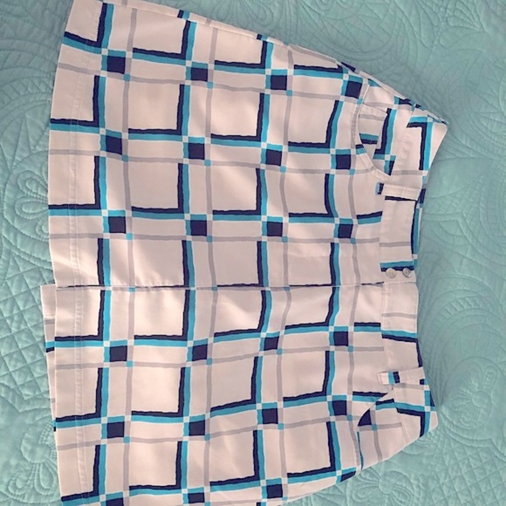 Slazenger golf skort size 16 . Great condition non smoking home 16.5 in. length